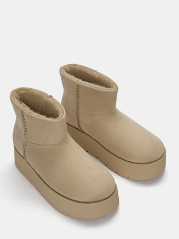 Pull&Bear Nízke čižmy - Béžová
