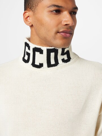 GCDS Sweter w kolorze biały