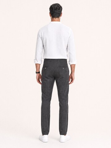yazubi Slim fit Chino Pants 'Kyle' in Brown