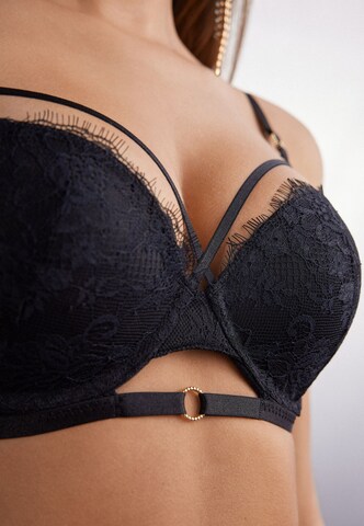 INTIMISSIMI Push-up BH 'ELETTRA INTRICATE SURFACE' in Schwarz
