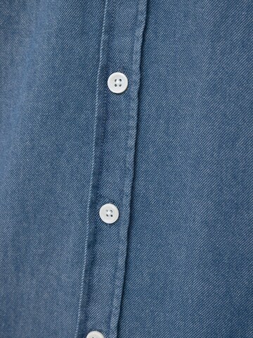 By Diess Collection Blus i blå