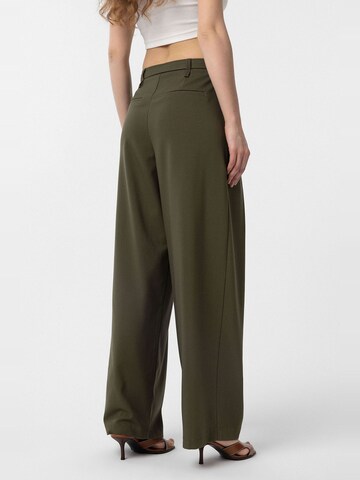 Loosefit Pantalon à pince 'Marika' Antioch en vert