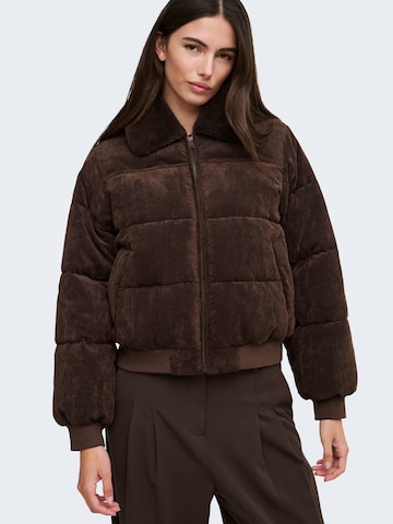 Veste d’hiver 'ONLNICOLINE' ONLY en marron : devant