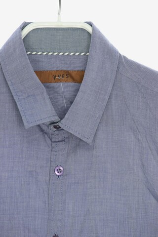 YVES Button Up Shirt in M in Grey
