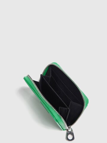 Pull&Bear Wallet in Green