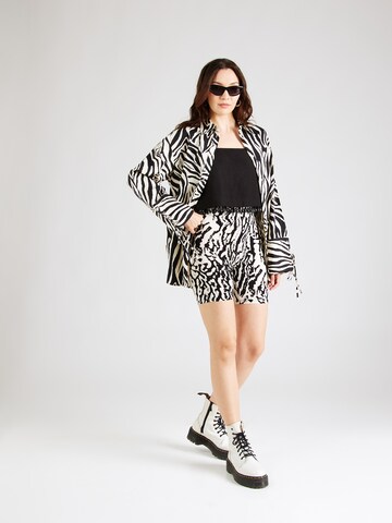 Top de la TOPSHOP pe negru