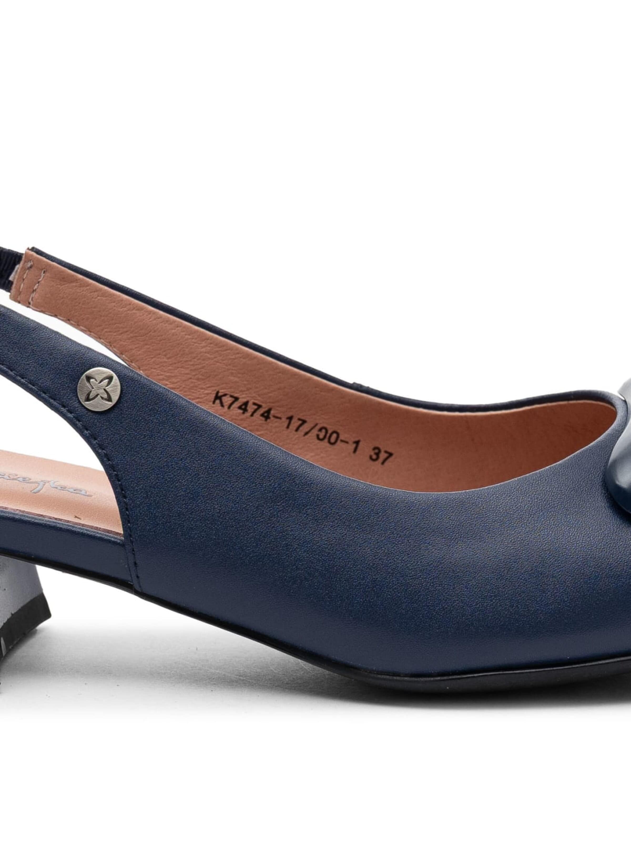Maciejka Slingback Pumps in Blue