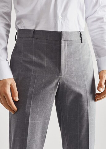 Regular Pantalon à plis 'Paulo' MANGO MAN en gris