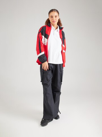 Nike Sportswear - Camiseta 'Essential' en gris