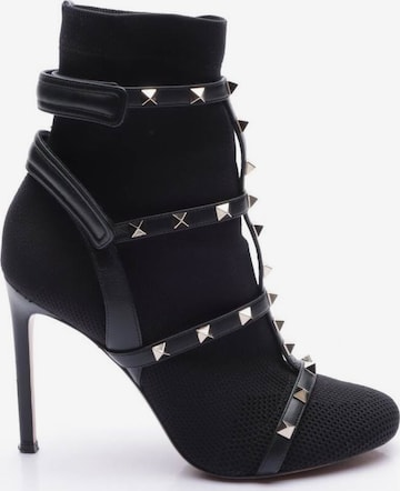 VALENTINO Dress Boots in 38 in Black: front