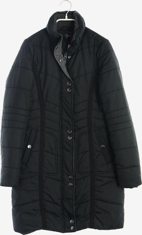 C&A Jacket & Coat in XS in Black: front