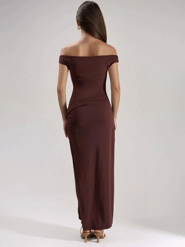 Hiccup Jurk in Bruin