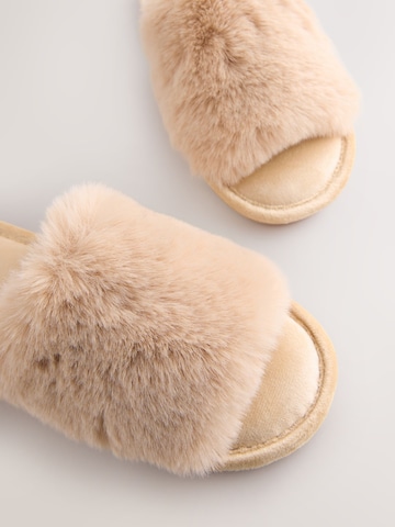 Next Тапки в Желтый