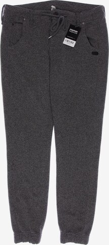 Gang Pants in XL in Grey: front