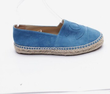 CHANEL Flats & Loafers in 36 in Blue: front