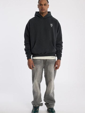 YSPT Studio Sweatshirt 'BLAZE'‌‌‌‌‌‌‌ in Schwarz