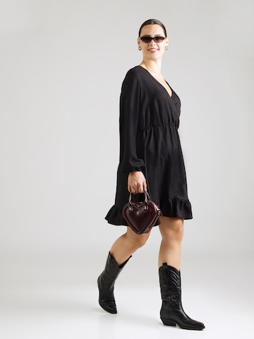 Vero Moda Curve - Vestido 'VMCELLIE' en negro