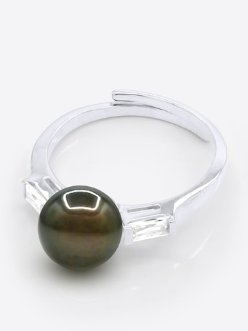 Ateliers Saint Germain Ring 'Kunaki' in Silver: front