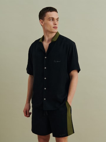 DAN FOX APPAREL Regular fit Button Up Shirt 'Bastian' in Black: front