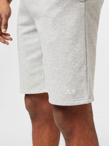 OAKLEY Regular Sportshorts in Grau