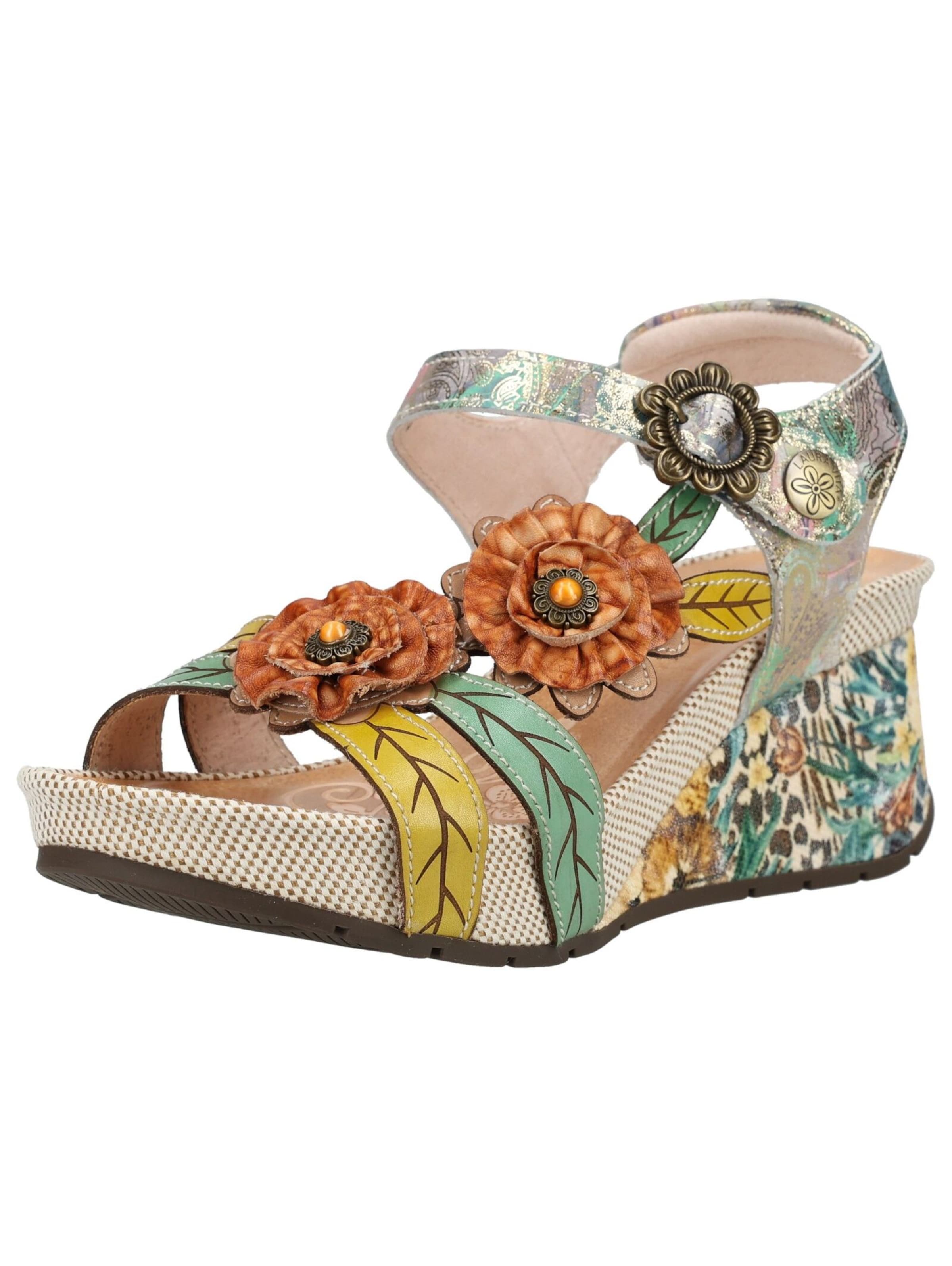 Laura Vita Sandalen met riem in Beige: voorkant