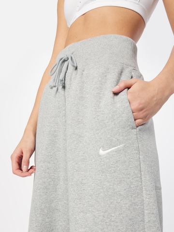 NIKE Wide leg Broek 'Phoenix Fleece' in Grijs