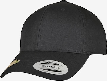 Flexfit Cap in Schwarz: Vorderseite