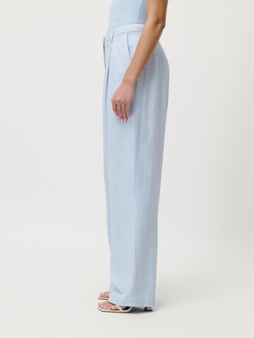 Wide leg Pantaloni con pieghe 'Thora' di LeGer by Lena Gercke in blu