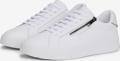 Sportbačiai be auliuko 'COURT' iš TOMMY HILFIGER, spalva – balta / natūrali balta, Prekių apžvalga