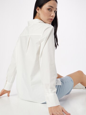 s.Oliver Blouse in White