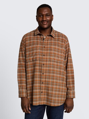 TOM TAILOR Men + Comfort fit Button Up Shirt in Brown: front