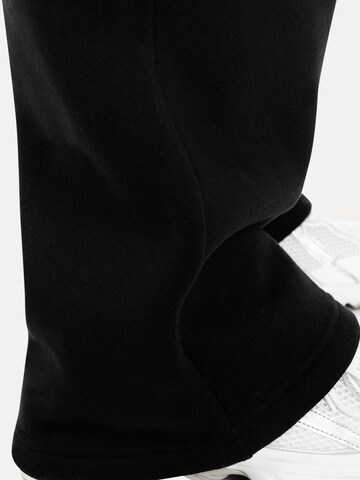 Smilodox Loosefit Broek in Zwart