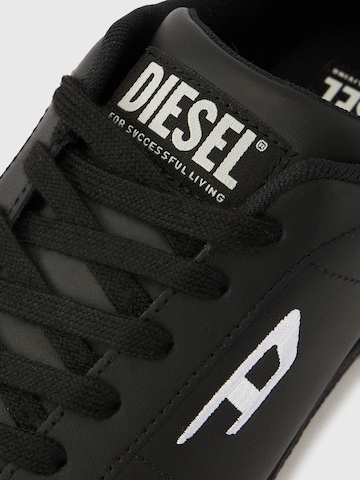 DIESEL Låg sneaker 'LEO' i svart