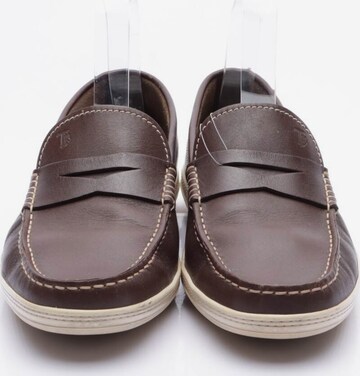 Tod's Flats & Loafers in 40 in Brown