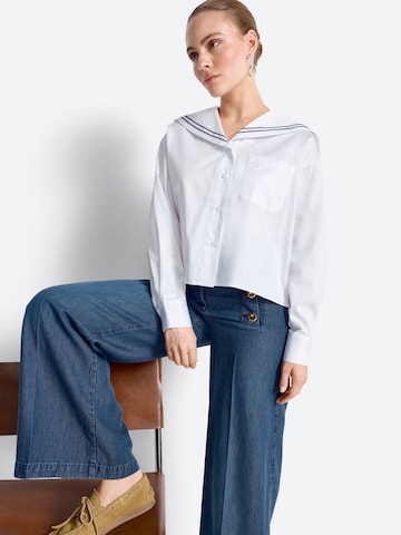 Rich & Royal Pusero värissä valkoinen: etupuoli