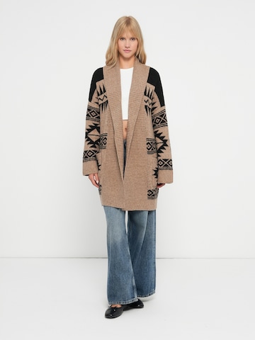 Noisy may Knit cardigan 'NMLEISE' in Brown: front