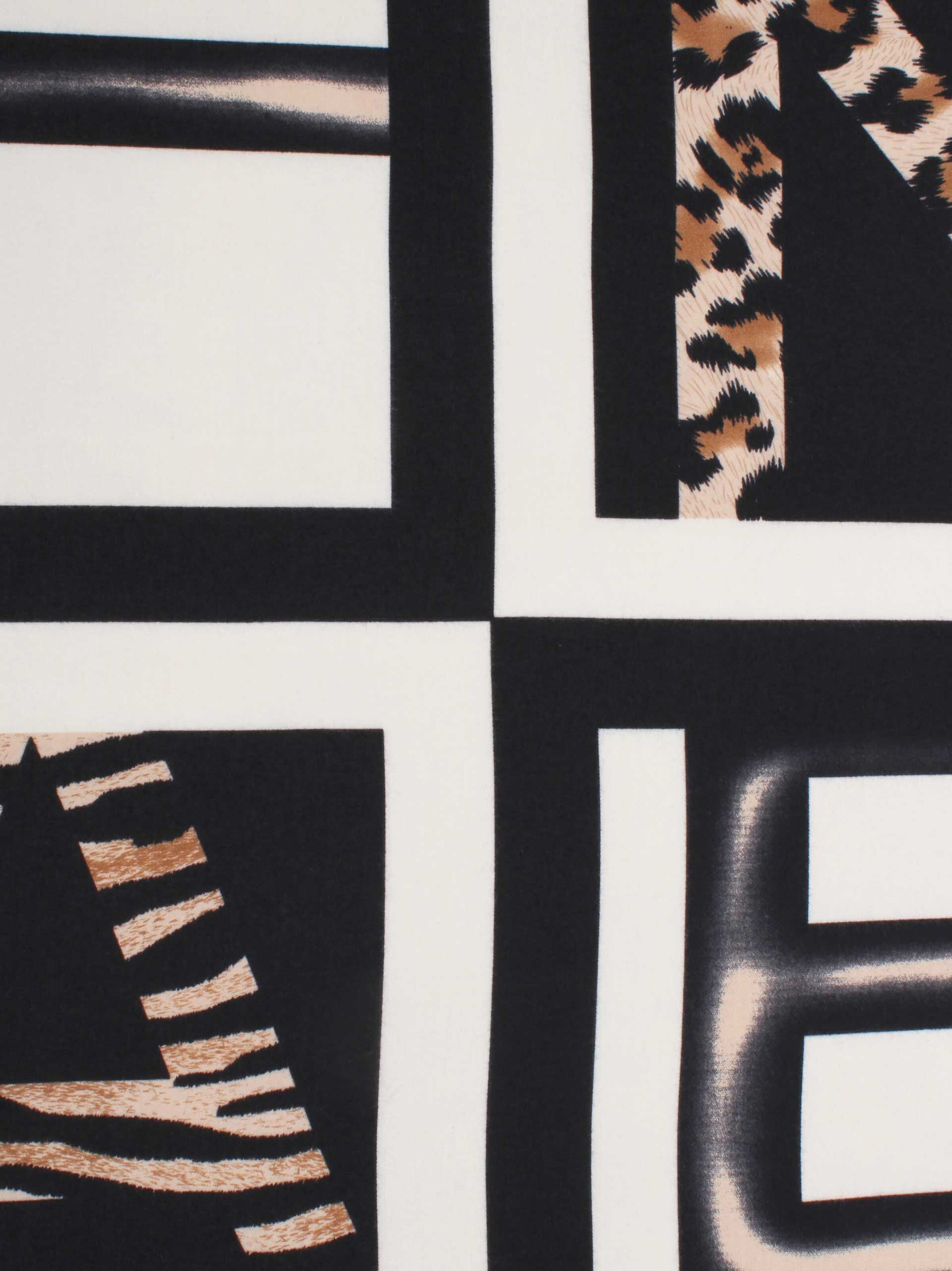 SAMAYA Scarf in Black