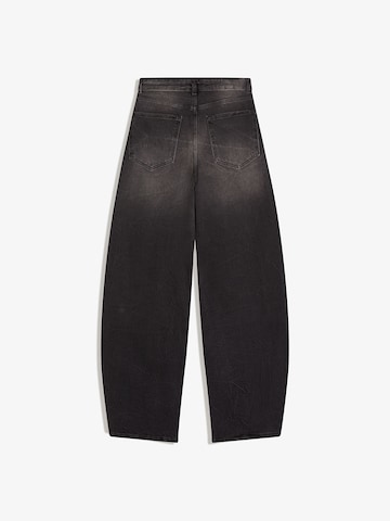Bershka Barrel Jeans i svart