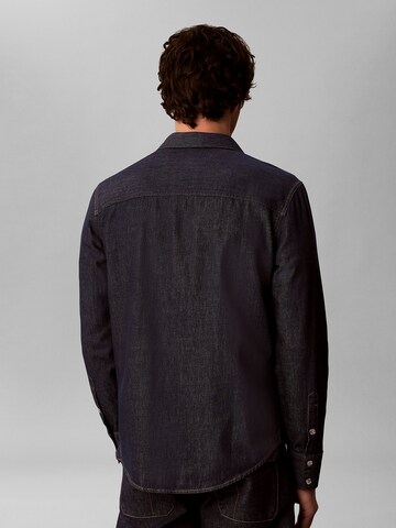 Coupe regular Chemise Calvin Klein Jeans en bleu