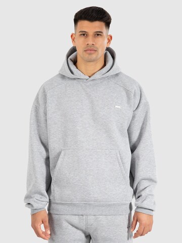 Smilodox Sweatshirt 'Walker' in Grijs: voorkant