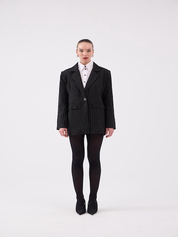 HOLLY LOLLY Blazer in Schwarz: Vorderseite