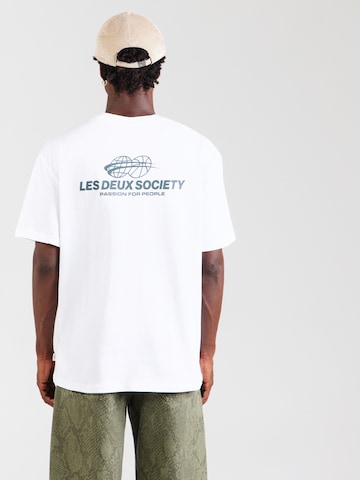 Les Deux - Camiseta 'Exhibition' en blanco: frente