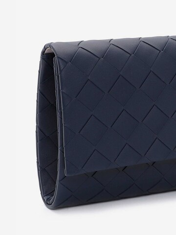 TAMARIS Clutch 'Amalia' in Blue