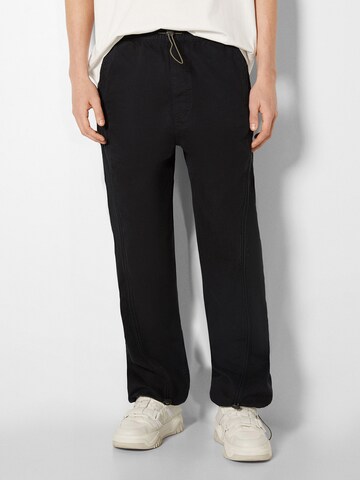 Bershka Loosefit Broek in Zwart: voorkant