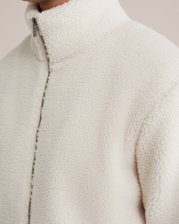 WE Fashion Sweatshirt in White