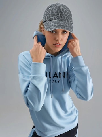 Hiccup Sweat suit in Blue