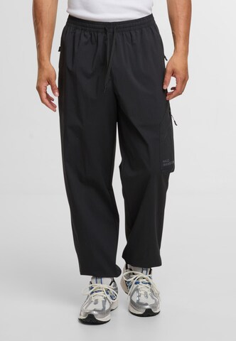 Loosefit Pantalon cargo HALO en noir : devant