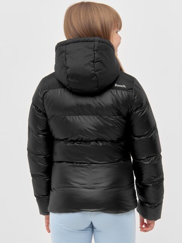 BENCH Winterjacke in Schwarz