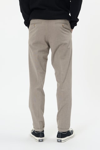 Coupe slim Pantalon chino 'Liam' Matinique en beige