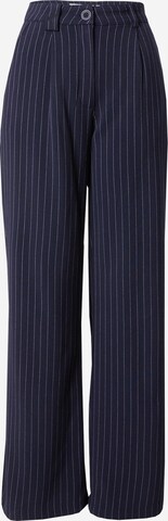 Oval Square Wide leg Pleat-Front Pants 'Idris' in Blue: front